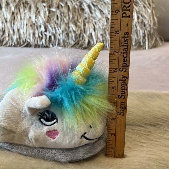 UNICORN Plush Slippers Rainbow Puffy Novelty Smiling Comfy Cozy Cute 7 8 White - Picture 10 of 15
